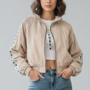 Iris women's dusty pink cropped windbreaker jacket zipper